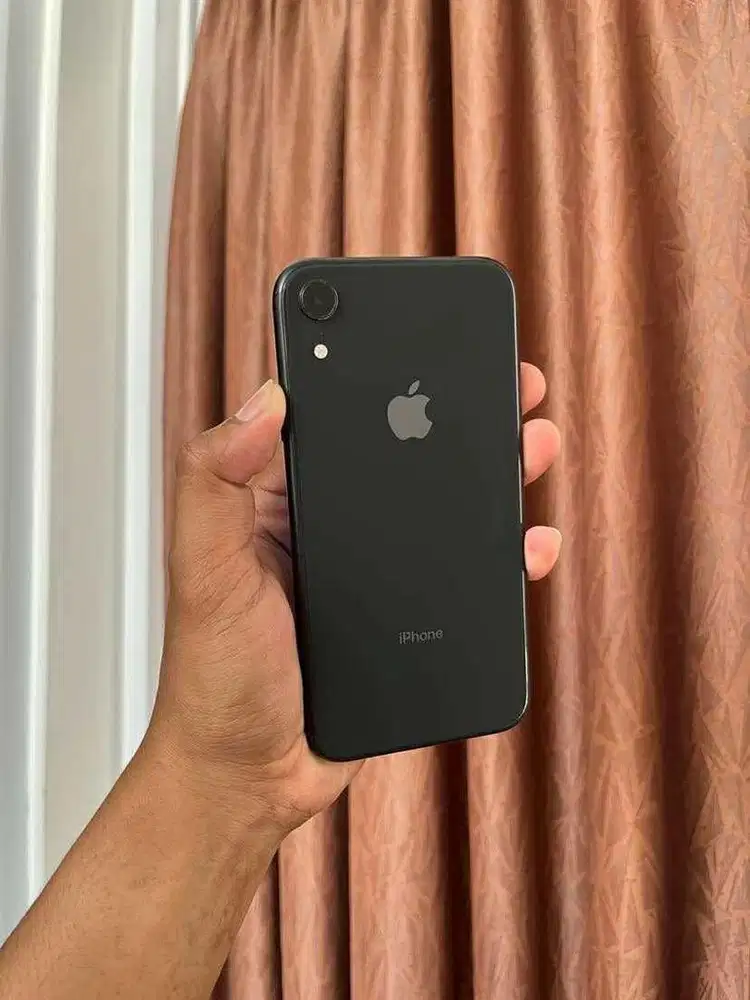 IPHONE XR 64GB BLACK