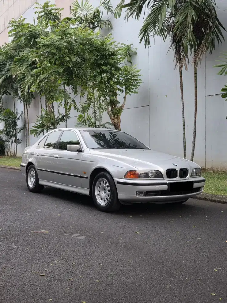 Odo 54ribuan mint condition BMW 528i E39 1997 Silver M52B28TU