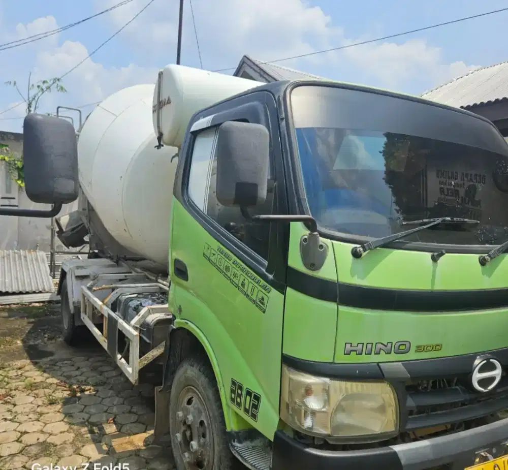 Hino Dutro 6ban 130HD Mini Mixer 3-4 Kubik Ors Turbo Bio Solar Euro2