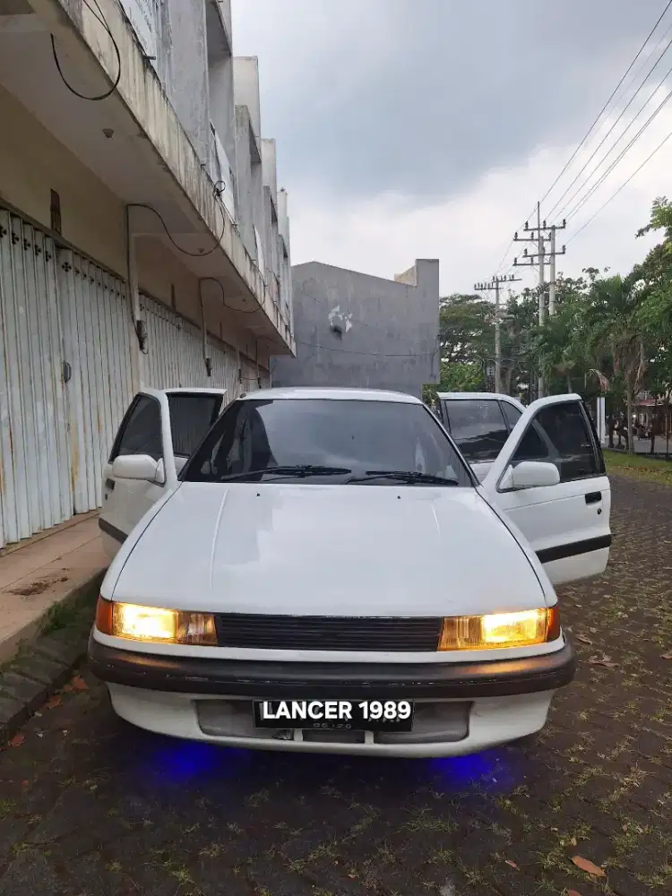 Mitsubishi Lancer GLX 1989