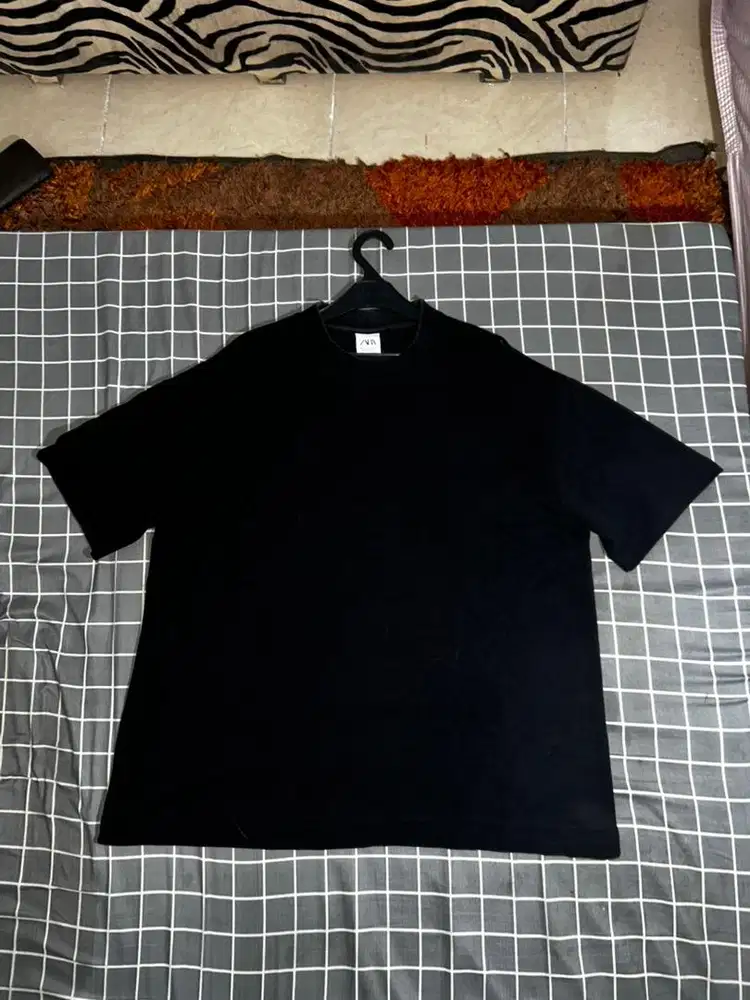 zara hitam baju bekas