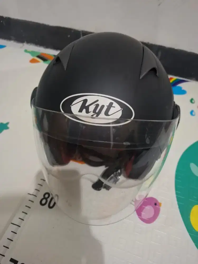 Dijual helm KYT
