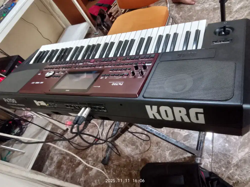 Keyboard KORG pa 700