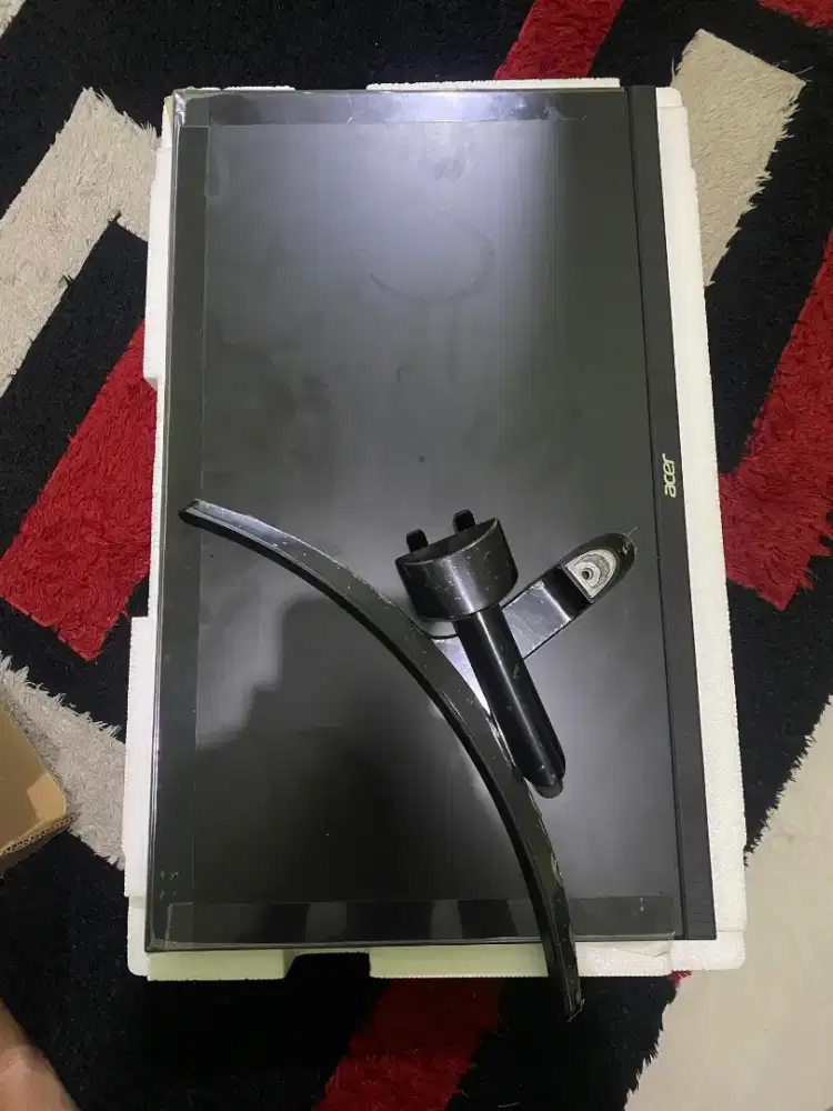 Monitor 24in acer