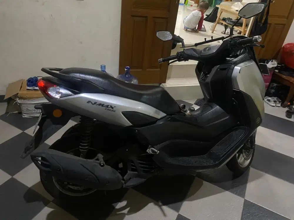 Nmax Silver Plat DKI