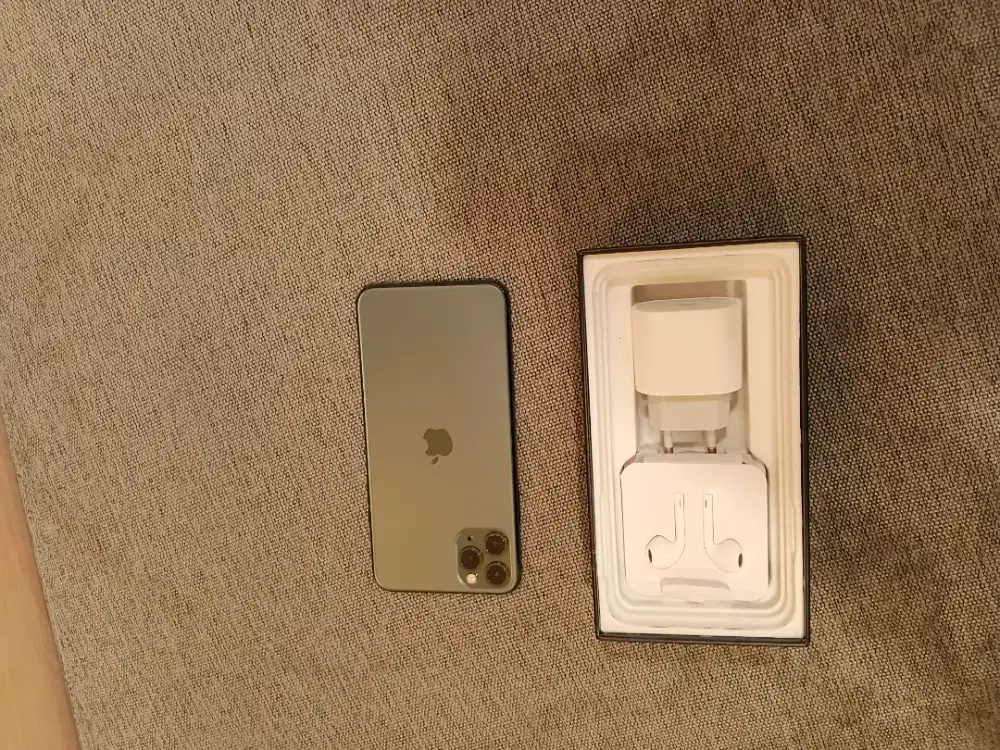 iphone 11 pro max 256gb besar layar juga enak