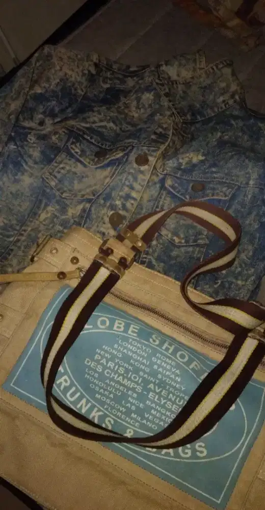 jaket levis dan tote bag