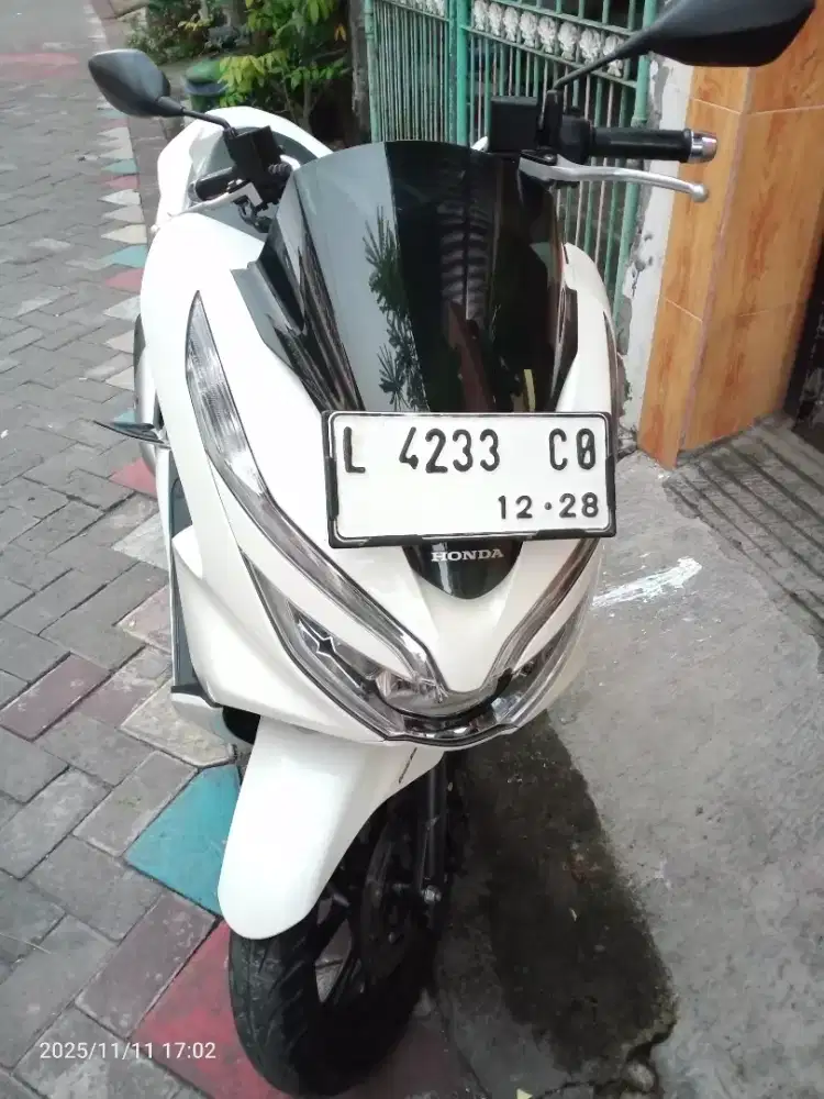 PCX 150 CC 2018 SUPER KM 20 RIBU ORIAN TOTAL BUKTIKAN SEPERTI BARU