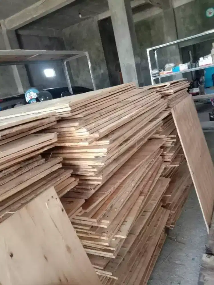 Jual triplek 18mm bekas ukuran 120 x 240