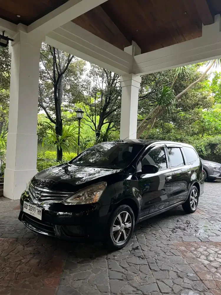 Grand Livina SV AT 2017