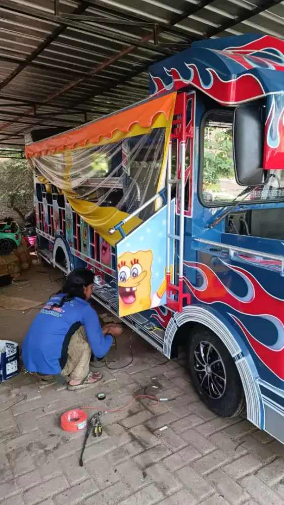 Kereta Wisata (Odong-Odong)