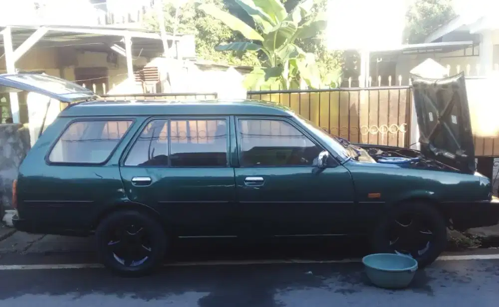 Mazda Vantrend Wagon tahun 1995