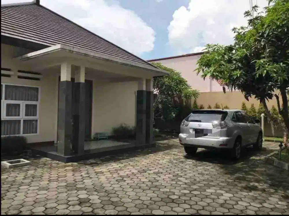 ( DEKAT AKPOL ) RUMAH HOOK DI JL KAWI WONOTINGAL CANDISARI SEMARANG