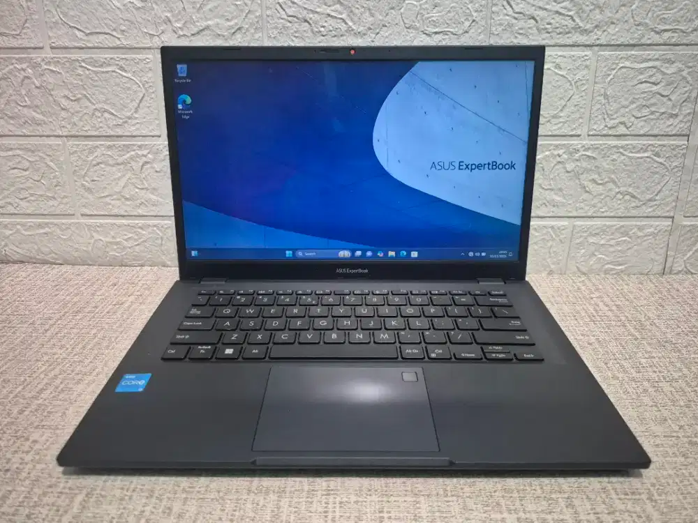 Asus expertbook i3 gen12 8/512gb garansi panjang