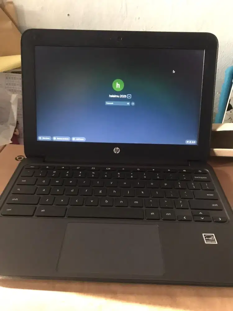 Chromebook/ Laptop / Notebook HP75000