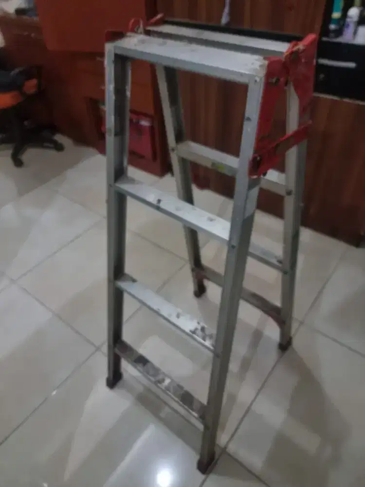 Tangga Lipat Krisbow