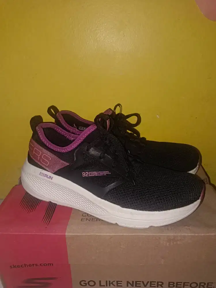 sepatu skechers ori