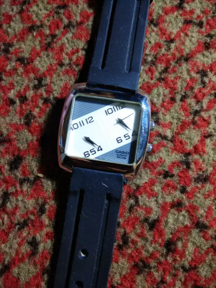Casio klasik dualtime siap pakai
