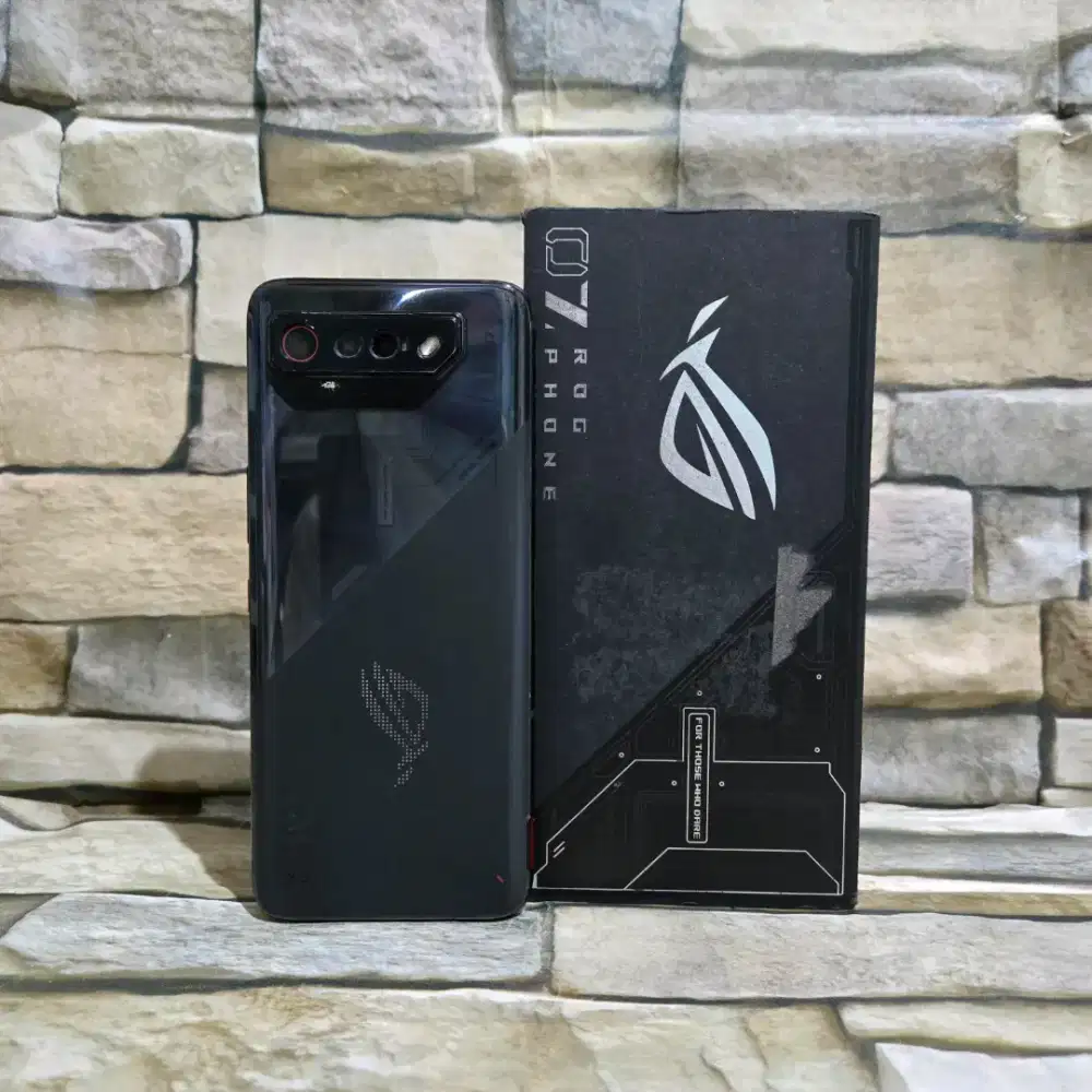 Asus Rog Phone 7 8/256 Fulset segel mulus 95%