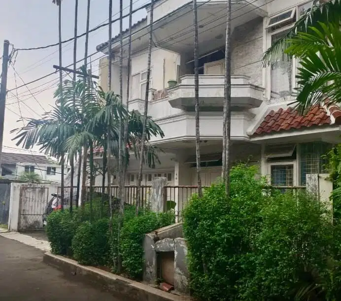 HOT DEALS!! Dijual Segera Rumah via Lelang dekat Mall The Park Pejaten