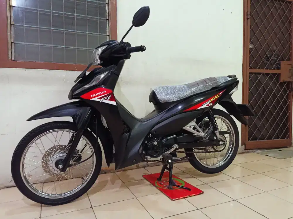 Honda REVO FIT NEW PGM-FI 2025 BL 1 (FULL ORIGINAL / LIKE NEW)