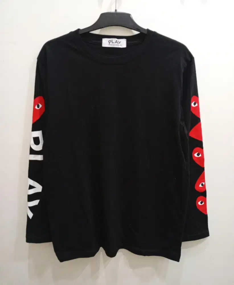 PLAY CDG SPELL OUT LS BLACK