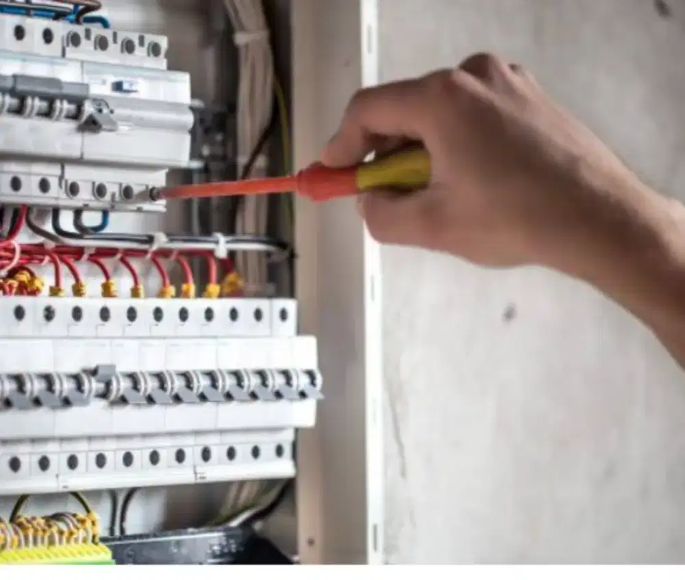 Tukang instalasi listrik, mesin air, pasang cctv