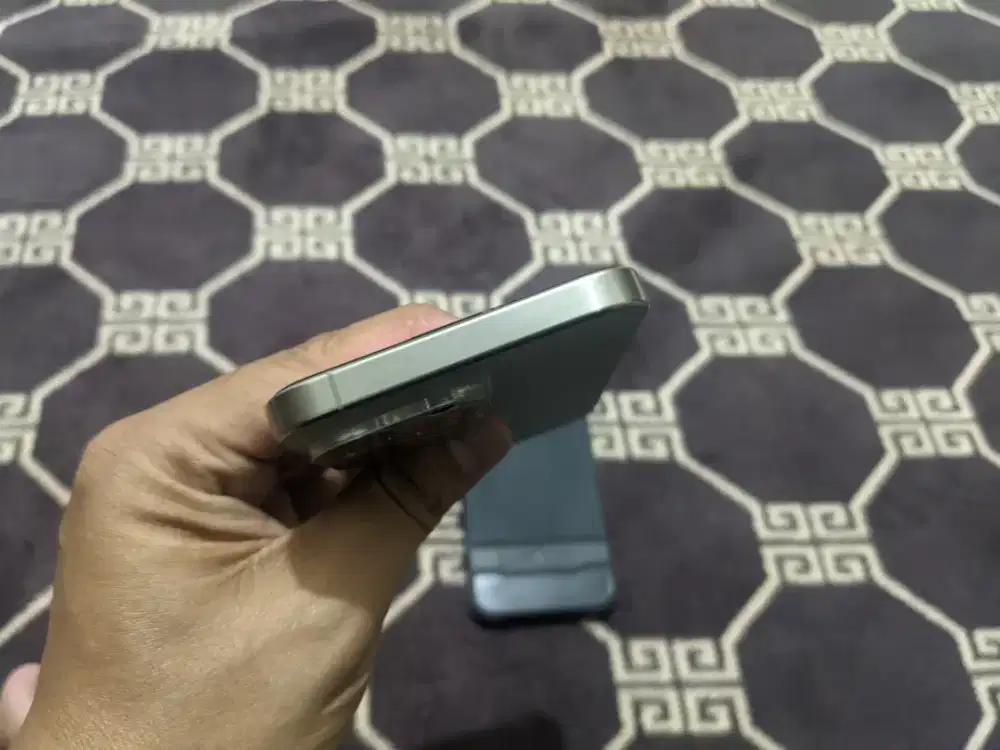 iPhone 15 Pro Max iBox Batangan