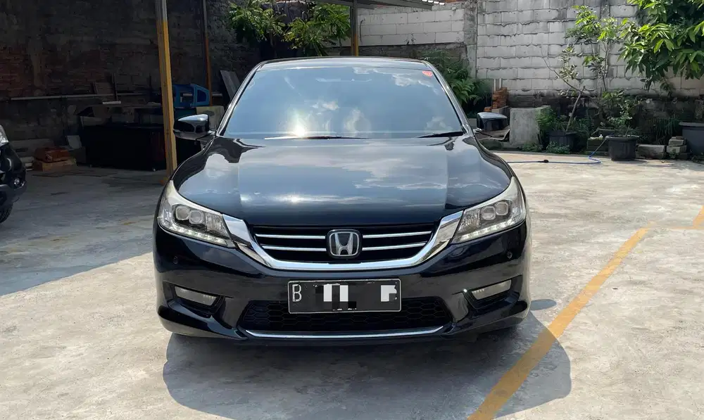 Honda Accord 2015 Bensin