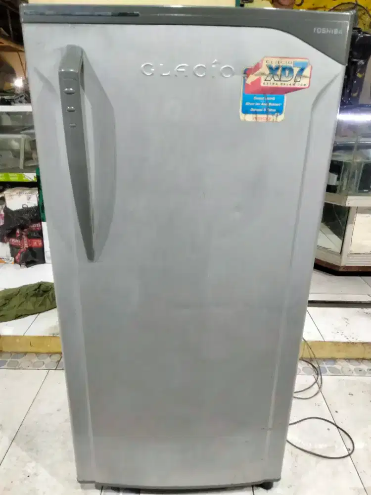 TOSHIBA GLACIO KULKAS NORMAL
