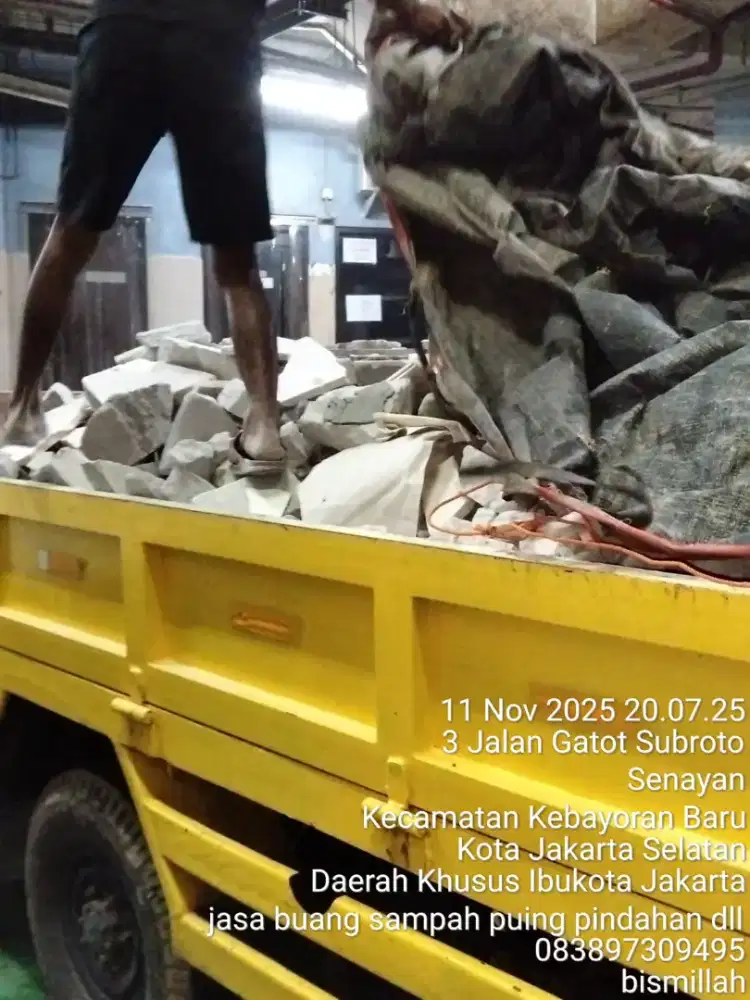 Jasa pengurugan dan buang puing