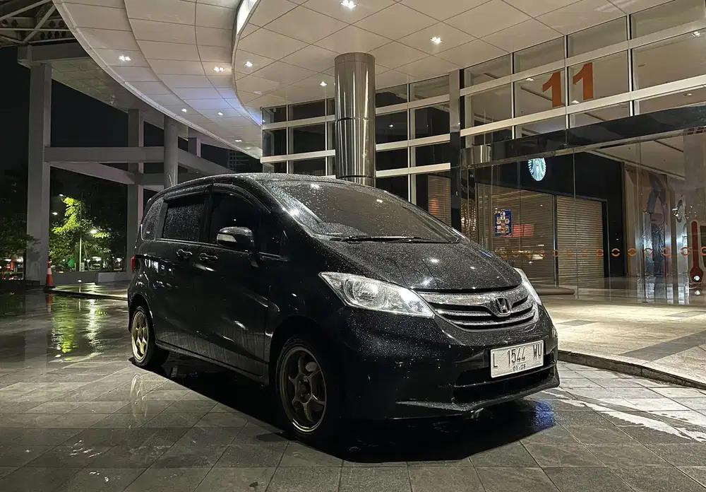 Honda Freed E PSD 2013