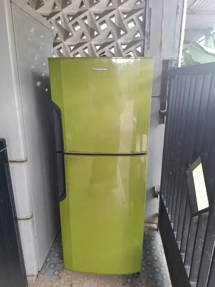 Kulkas 2 pintu dingin