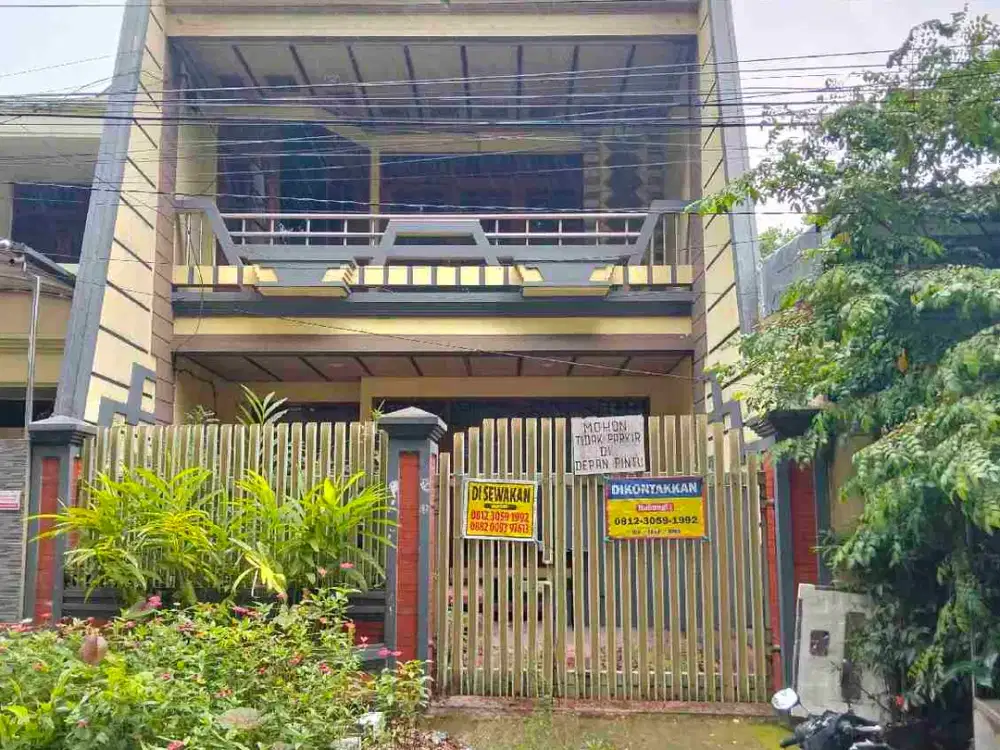 KONTRAKAN RUMAH 7 KAMAR 3 LANTAI PINGGIR JALAN KOTA MALANG