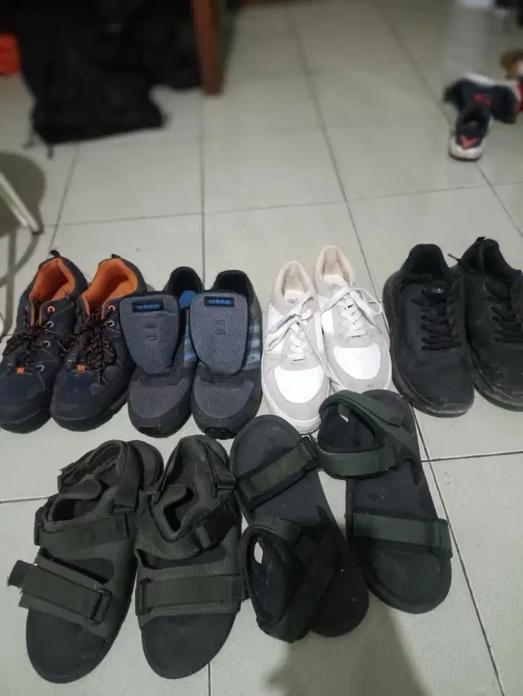Jual bu sepatu dan sendal pemakain pribadi
