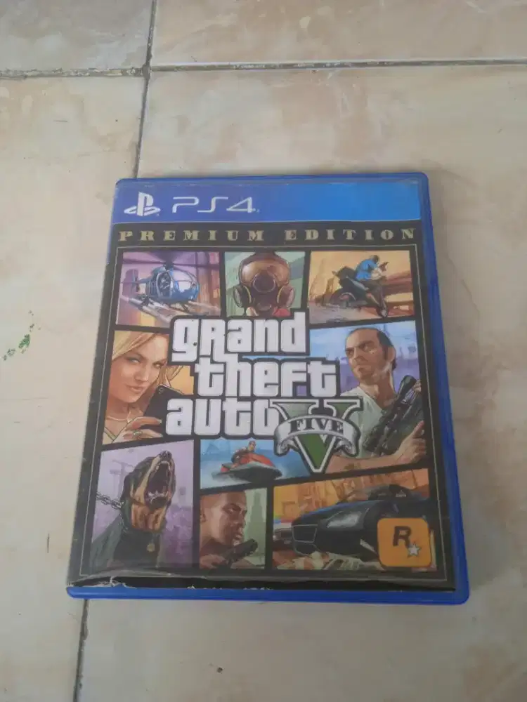 Kaset ori PS4 GTA V premium.edition normal poris cipondoh
