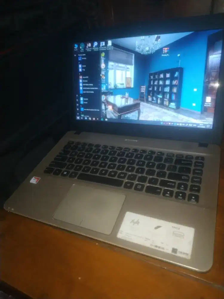 Laptop Asus slim ga da minus cocok buat teknisi hp