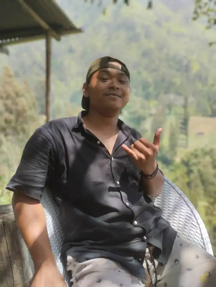 Sedang mencari pekerjaan sebagai sopir