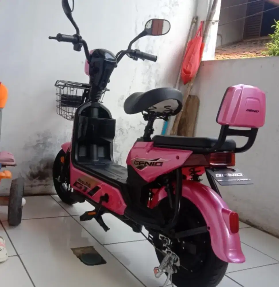 Sepeda listrik genio