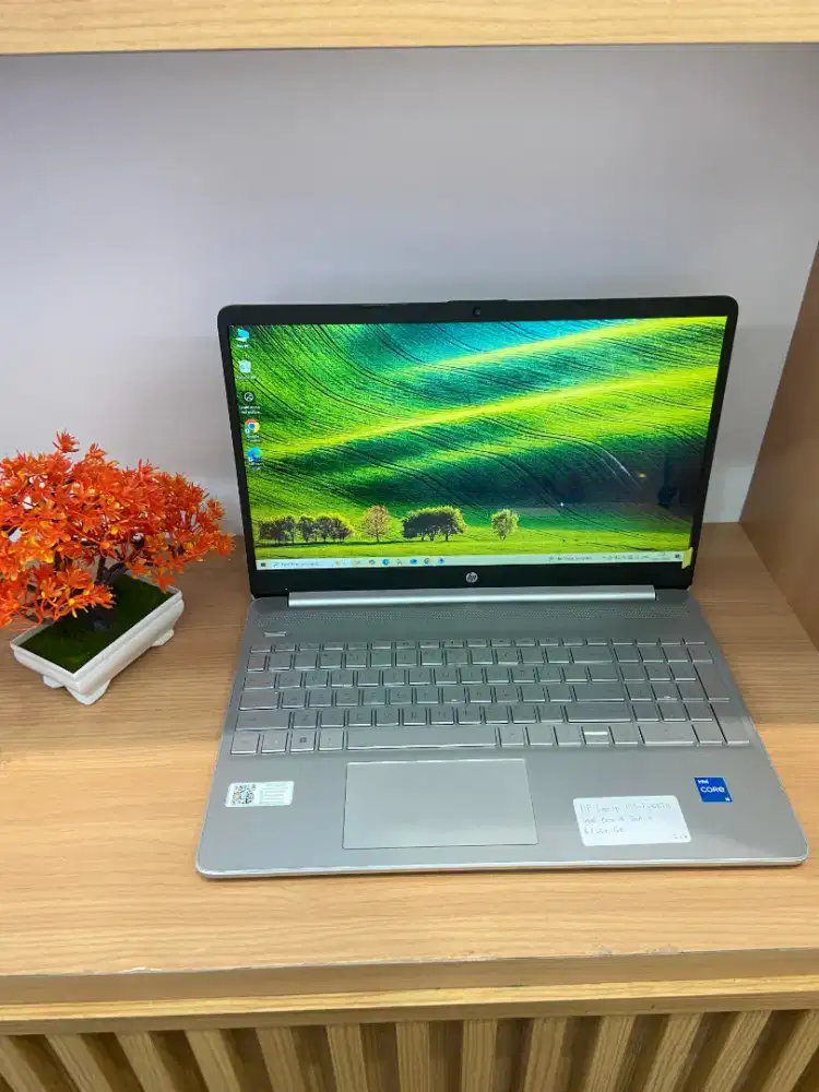 Hp 15 i5 gen 11 8gb 256gb mulus luss murmer