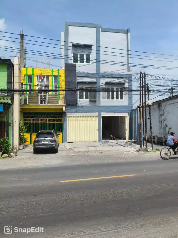 Disewakan ruko jalan manyar gresik