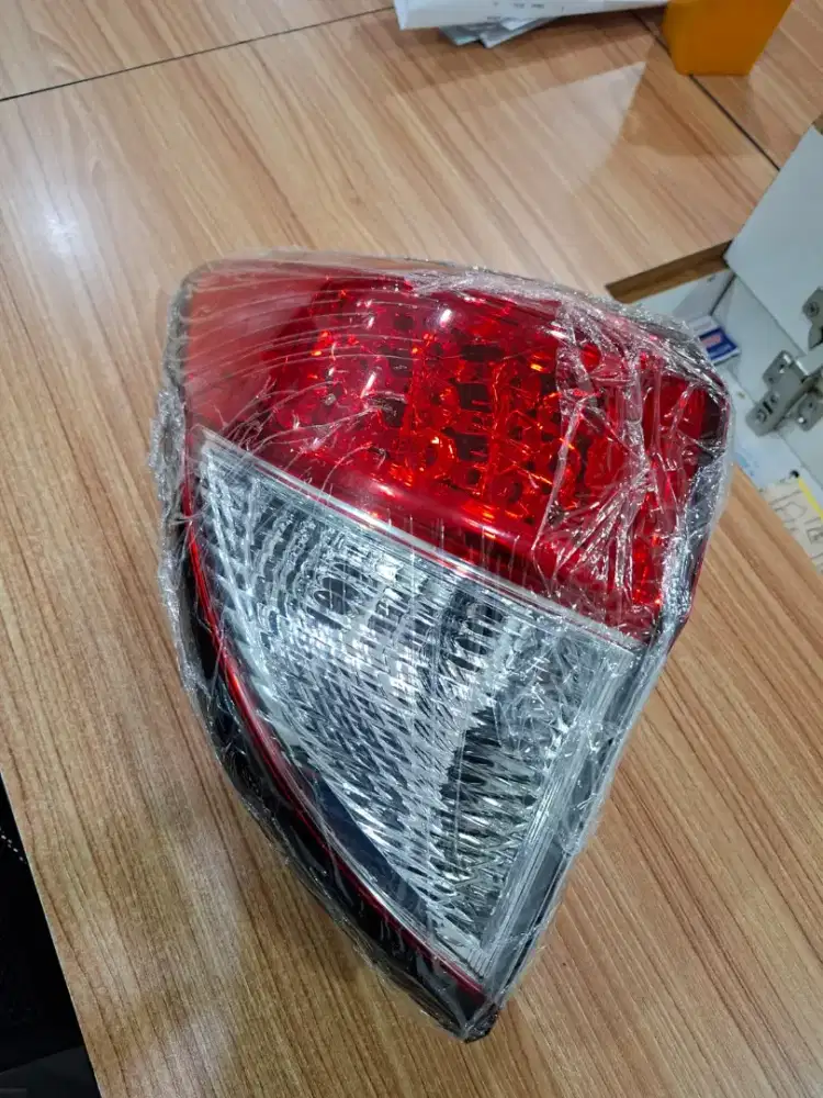Lampu belakang HRV sebelah kiri