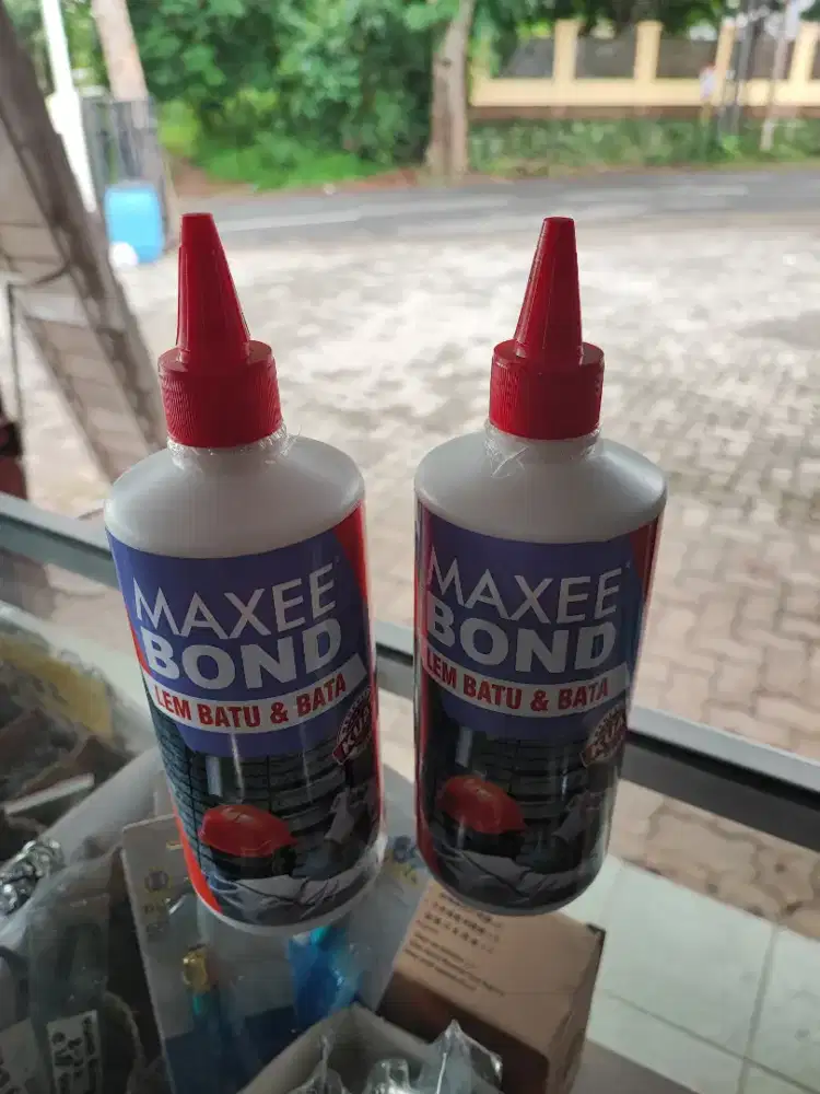 Tenaga Serabutan Toko Bangunan