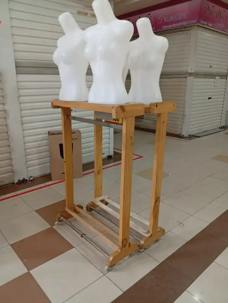 Gawangan Kayu4 + patung 6 (200.000)