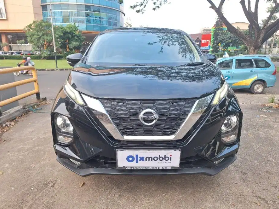 DP MURAH Nissan Livina 1.5 VE Bensin-AT 2019 Hitam CKOGB