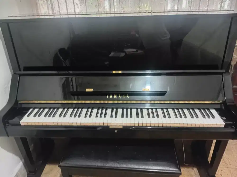 Piano Yamaha seri X