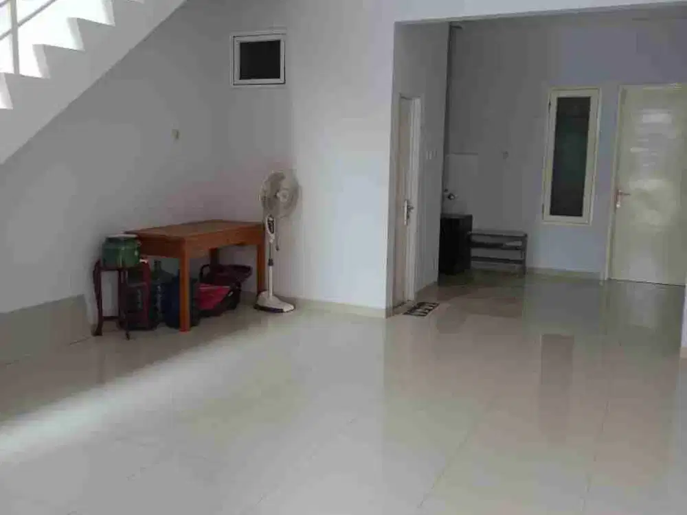 Rumah Citra Gran Cibubur termurah sudah renovasi