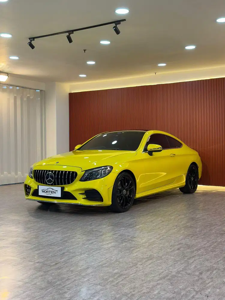 Mercedes Benz C 300 AMG Coupe 2020 Odo 7 Ribu Record Antik Bergaransi