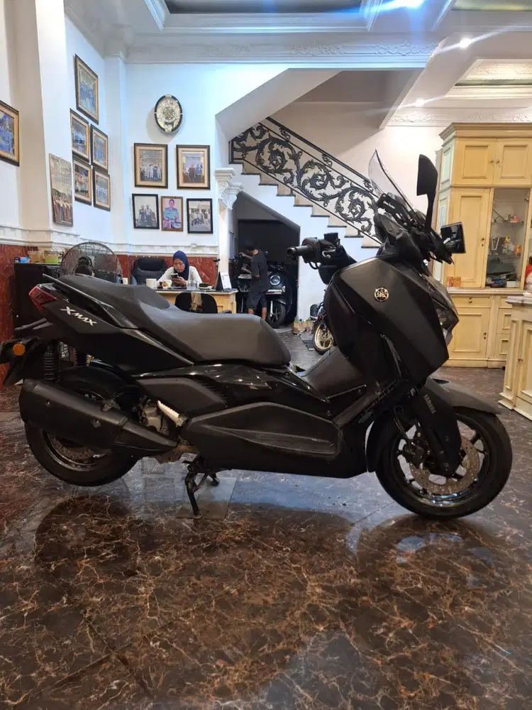 HUB KOM DP PROMO XMAX CONNECTED 2025 LIKE NEW BERGARANSI FREE OLI