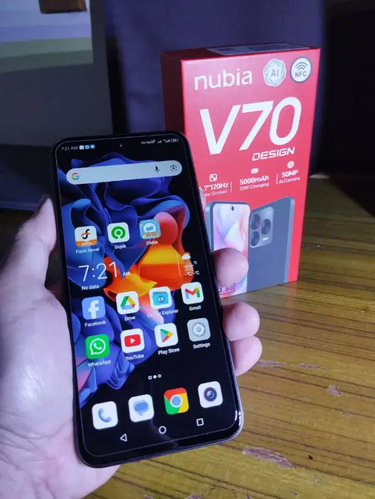 ZTE NUBIA V70 DESIGN 8/128GB LIKE NEW 1 BULAN PEMAKAIAN FULL SET